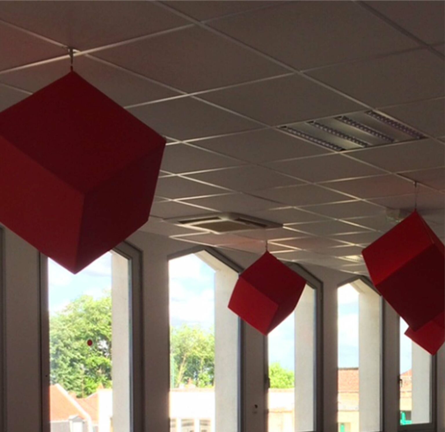 PANNEAUX ET SOLUTIONS ACOUSTIQUES