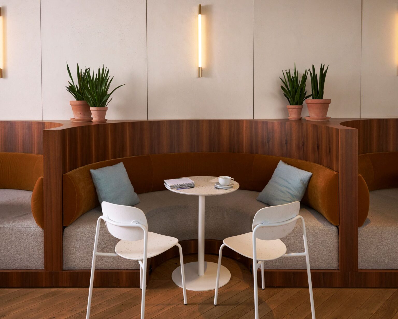 CHAISE &  TABOURET USO